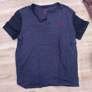 Men’s American Eagle short sleeve classic tee